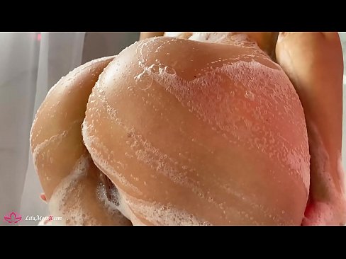 ❤️ Brunette Anoita bonyora neVibrator kune Yakanyanya Orgasm muShower kwatiri  ☑